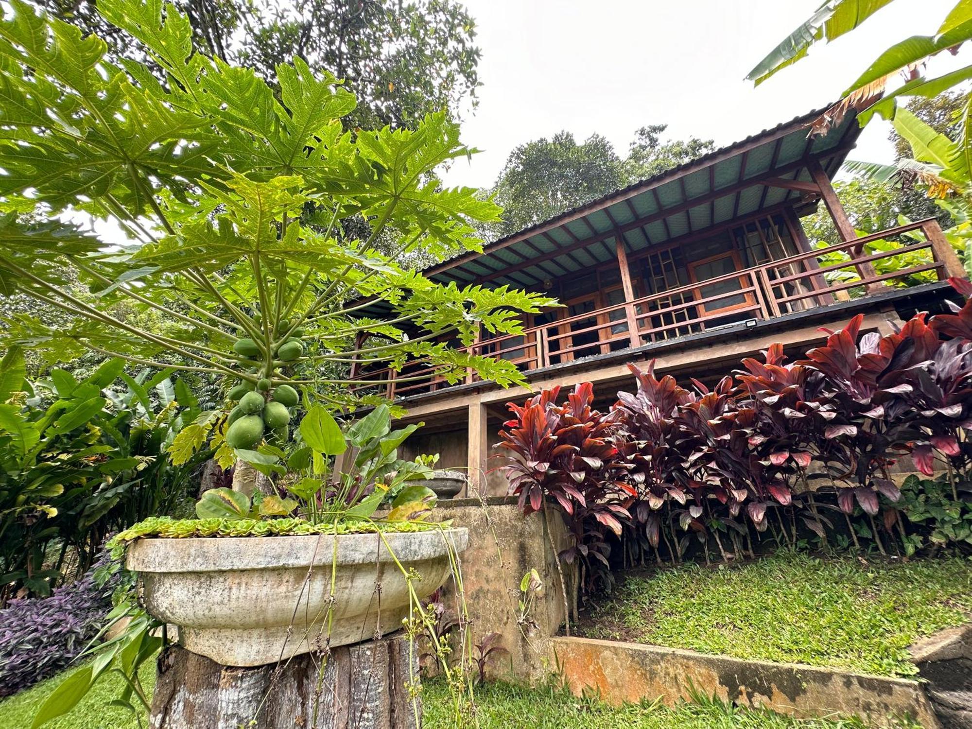 Sang Tirta Resort Penebel Bagian luar foto