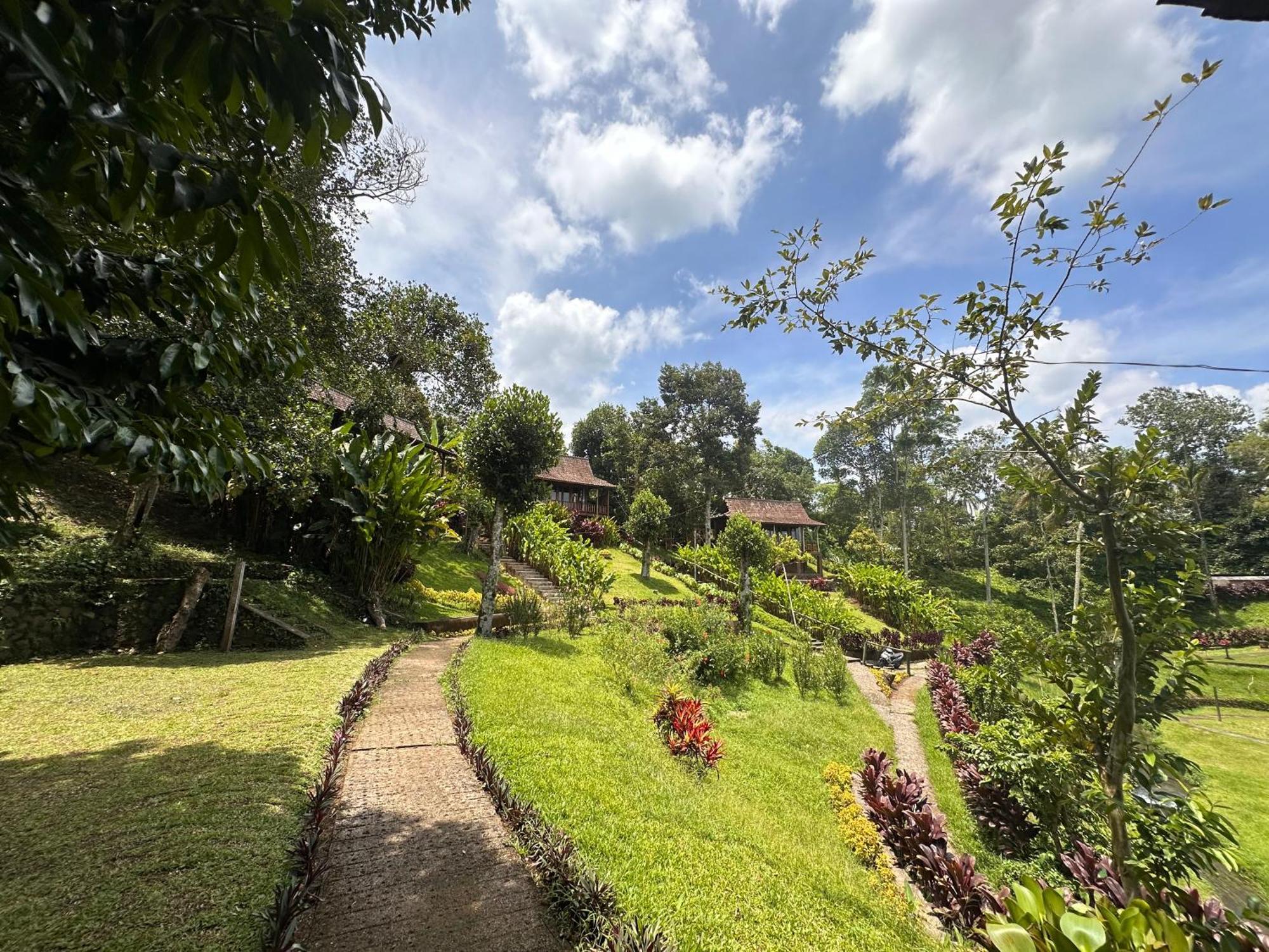 Sang Tirta Resort Penebel Bagian luar foto
